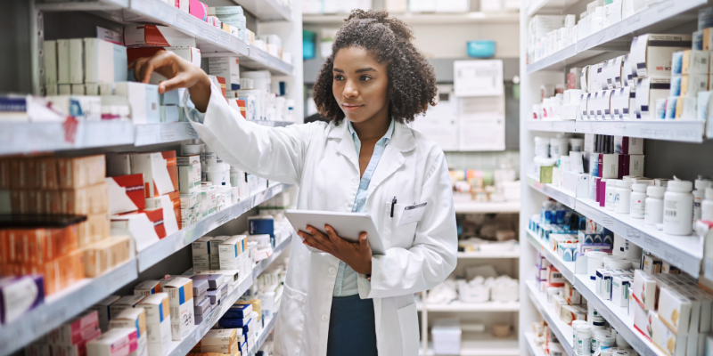 The Evolution of Retail Pharmacies: How Technology and Healthcare Hubs Are Reshaping the U.S. Pharmacy Industry